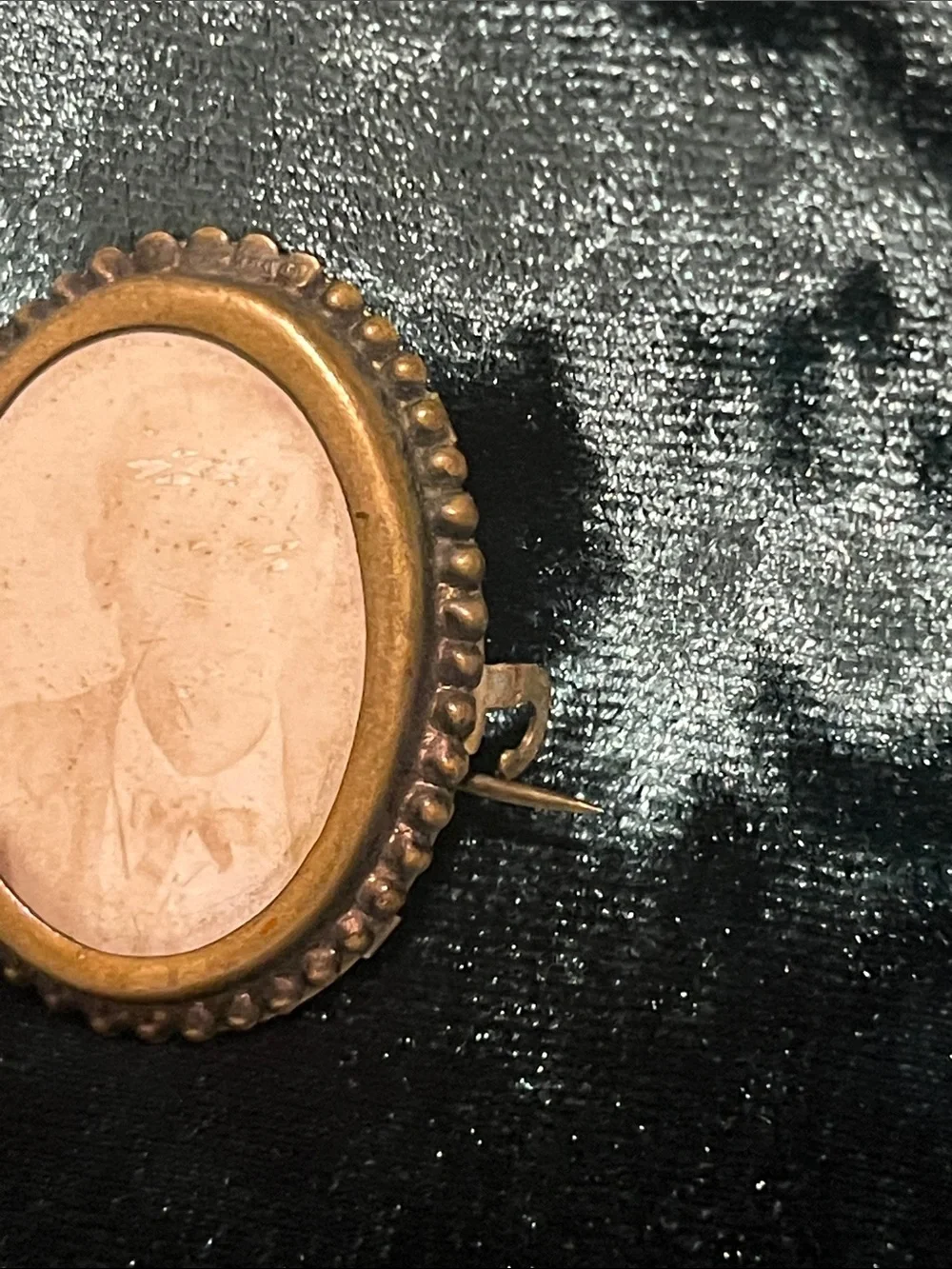 Antique Victorian Sepia Portrait Brooch Pin Estate Jewelry c. 1890–1910